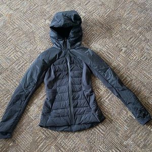 Lululemon puffer jacket NEVER WORN
